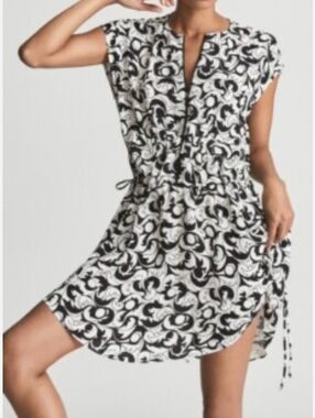 Riess Marie Graphic Black & White Zip Up Pockets Lightweight Mini Dress